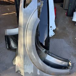 2012 Dodge Journey RH Fender 