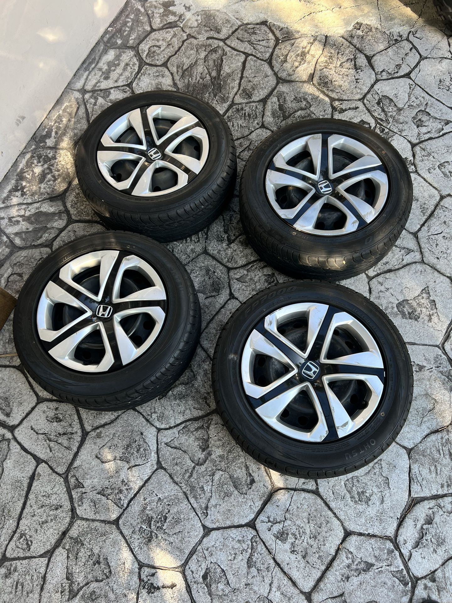 Honda Civic Wheels 215/55/16 Rims And Tires 