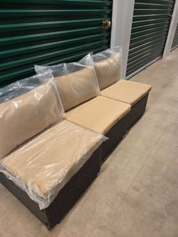 Outdoor Wicker Patio Sectional Sofa with CusOutdoor sectional.hions