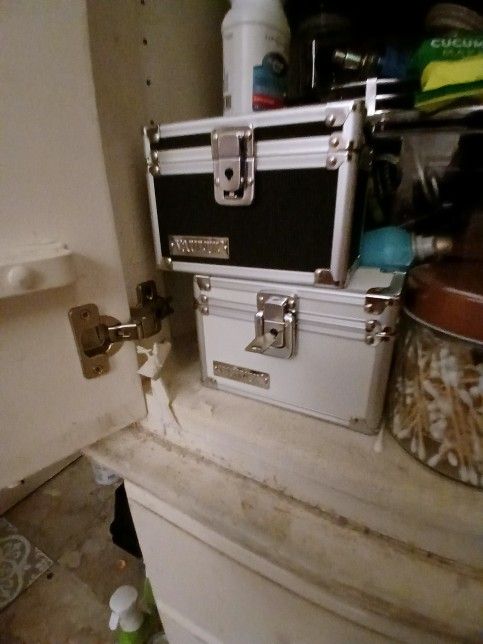 Lock Boxes