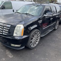 Parting Out 07 Thru 14 Escalade OEM Parts 6.2 LS3 6l80 2wd Cadillac GMC Chevy Tahoe Yukon Part GM