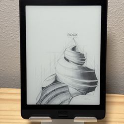 Boox Nova 3 E-Ink Tablet – Excellent Condition with Stylus