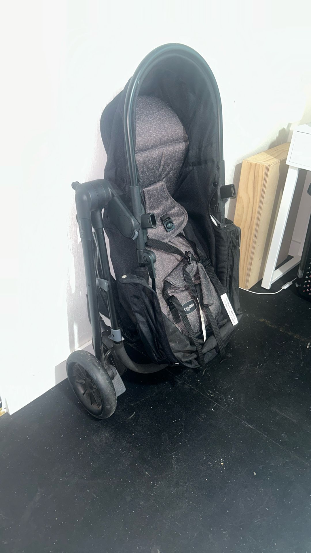 Evenflo Pivot Stroller