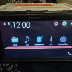 Pioneer DMH-G225BT 2-DIN Bluetooth Digital Media Receiver w/ 6.2" Touchscreen