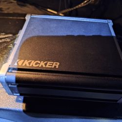 Kicker CXA800.1