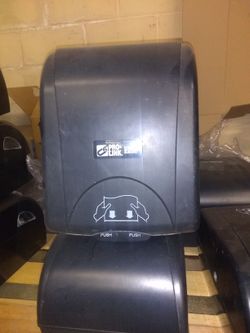 PRO LINK HAND TOWEL DESPENCERS