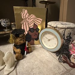 Girls’ Room Décor Bundle – Great Deal! Perfect bundle for decorating a girl’s bedroom.