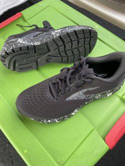 Brooks Ghost 16