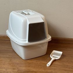 Covered Cat Litter Box with Scoop (Like New)