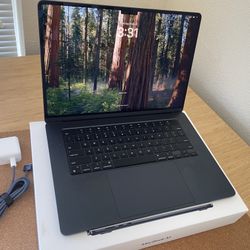 MacBook Air 15in M3 2024