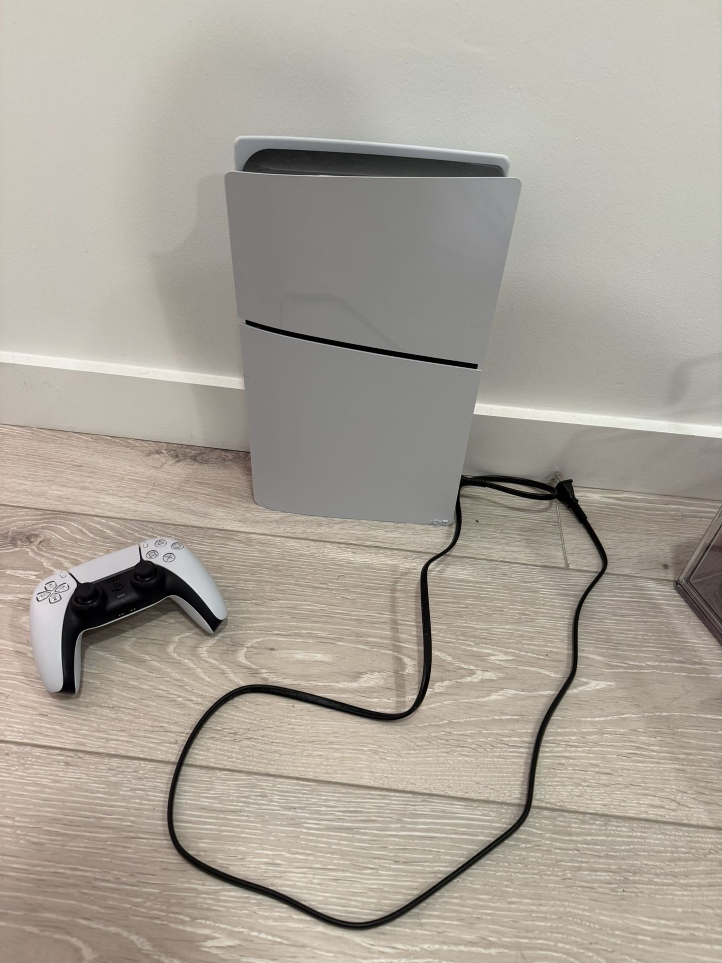 PS5 Slim Digital (WANT TO TRADE FOR NINTENDO SWITCH 2)