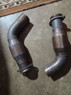 3 in mid pipes From a 392 dodge challenger with shorty  bbk headers 10k miles