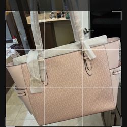 Michael Kors Tote