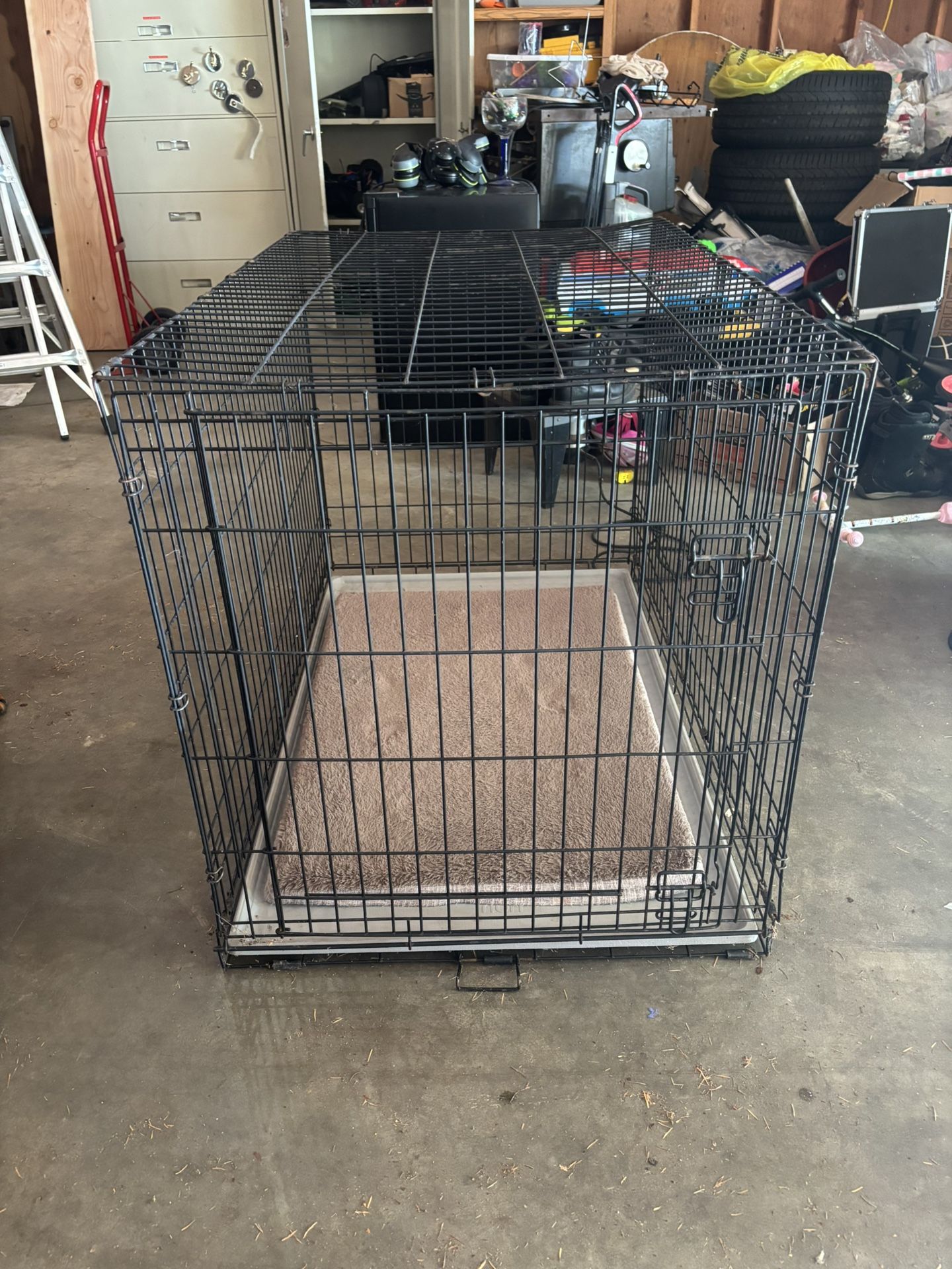 XL Dog crate