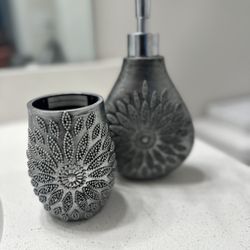 Bathroom Accessories 