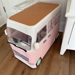 Doll Camper
