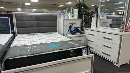 Amazing Deal!! Silver 5pc Bedroom Furniture Set $599