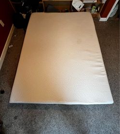 Queen bed memory foam 12ich