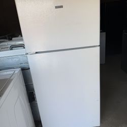 Hotpoint Refrigerator 17 cu.ft