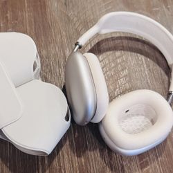 Apple AirPods Max Headphones