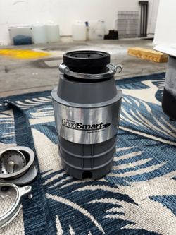Mainline GrindSmart Garbage Disposal w/ Mounting Hardware – Working
