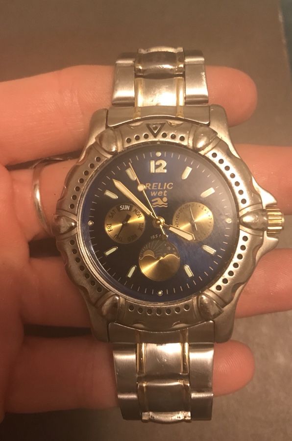 Relic wet online watch price