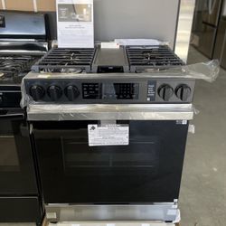 Samsung Bespoke 30” Gas Slide In Range With Air Fryer