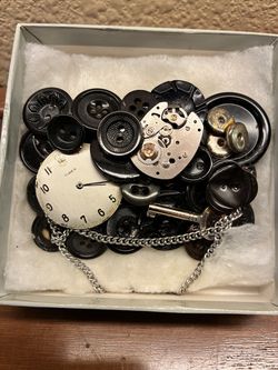 Women’s ornament Pin One-of-a-kind