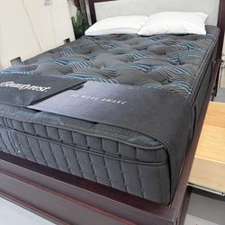 Beautiful New Beds only @ FURNITURE LOVE 💕 Same Day Delivery 🚚