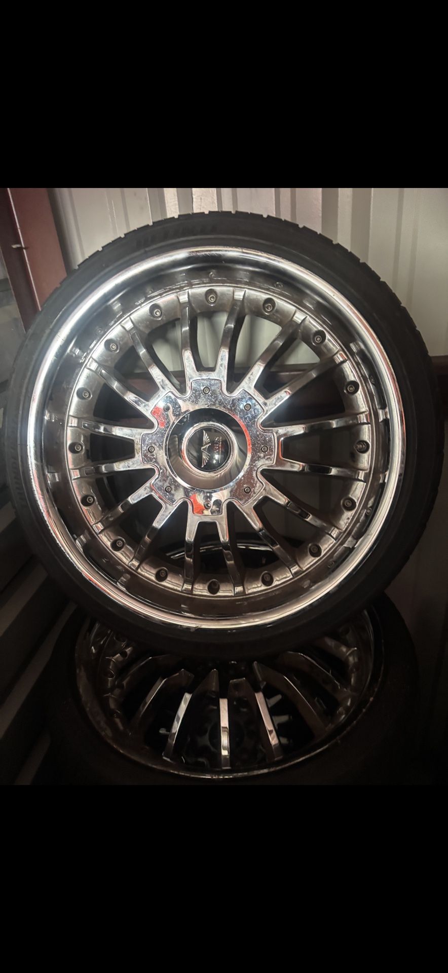 20 Inch Universal