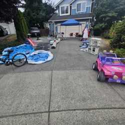 YARD SALE TODAY  SATURDAY  26