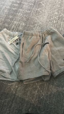 Essentials shorts - Send offers
