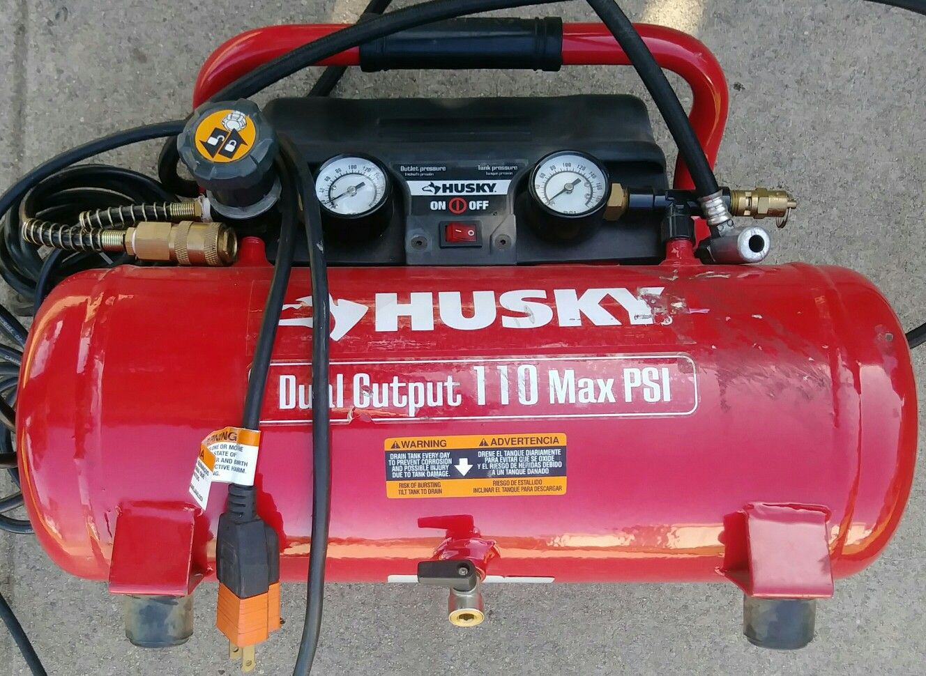 Husky dual output cheap 110 max psi