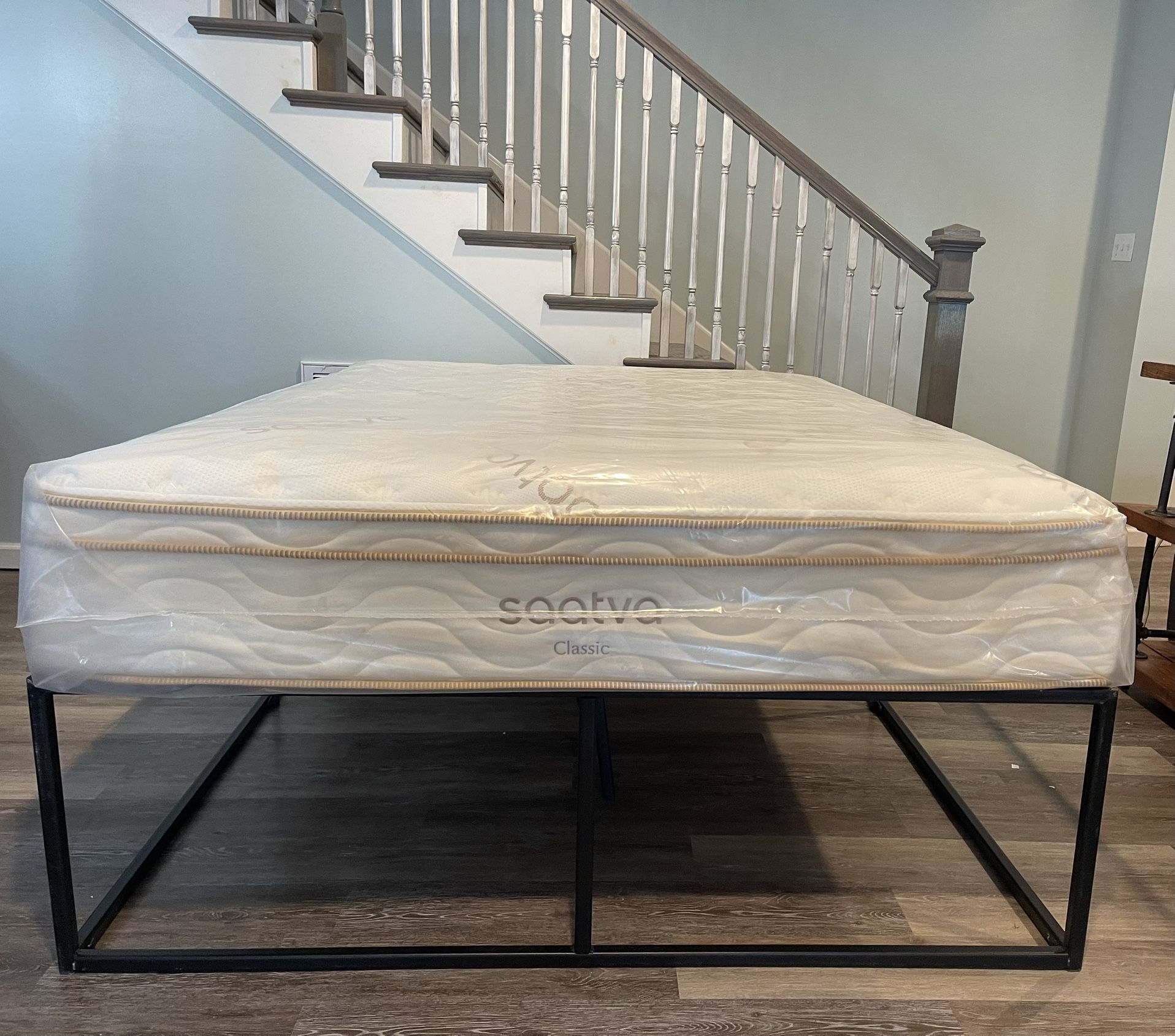 Saatva Classic Queen Mattress