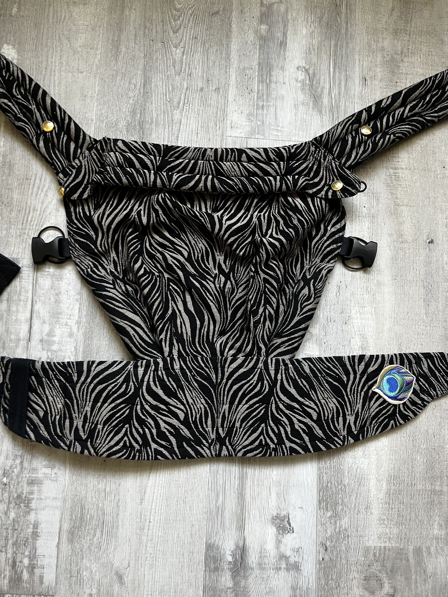 Artipoppe Zeitgeist Baby Carrier Unnatural Zebra in Cotton