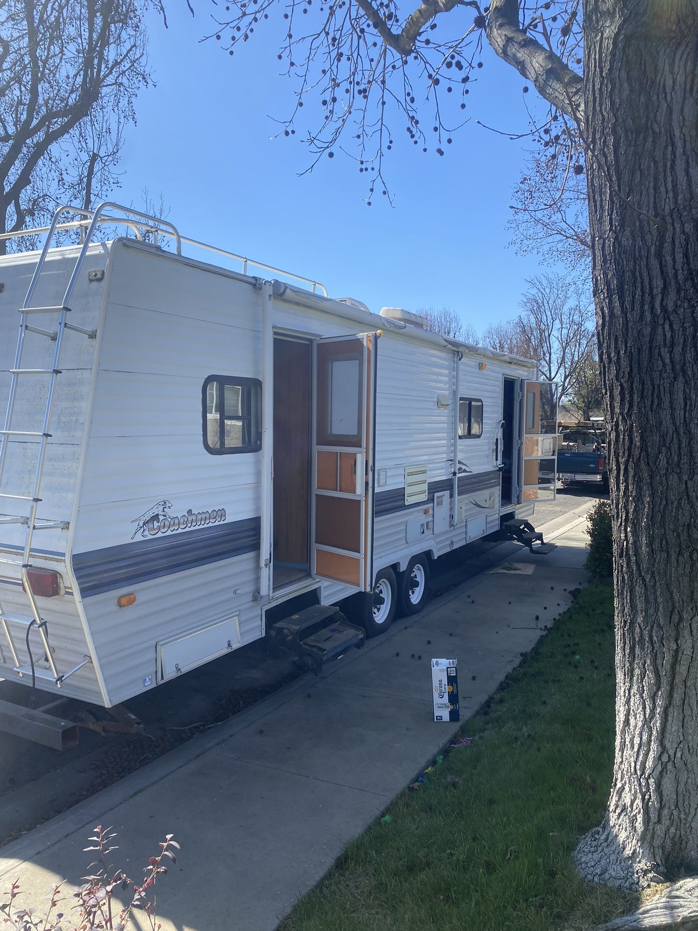 31 Foot Travel Travel