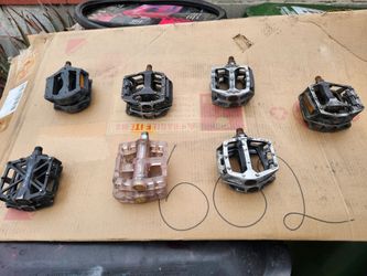 Vendo  3 paresdepedalespara  Bmx   y  paramuntañesa