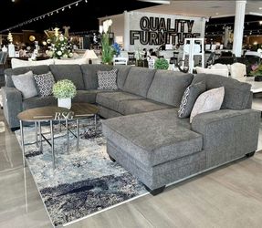 Tracling Luxury luxury sectional couch with chaise Only $39 down payment 👉 Please ask Jon Green for a discount when you arrive!