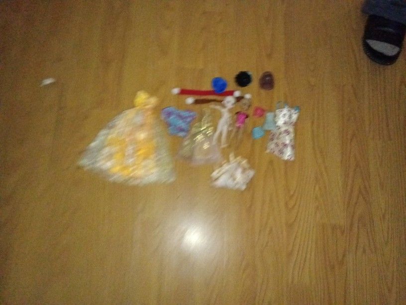 Barbie Tos And A Shell