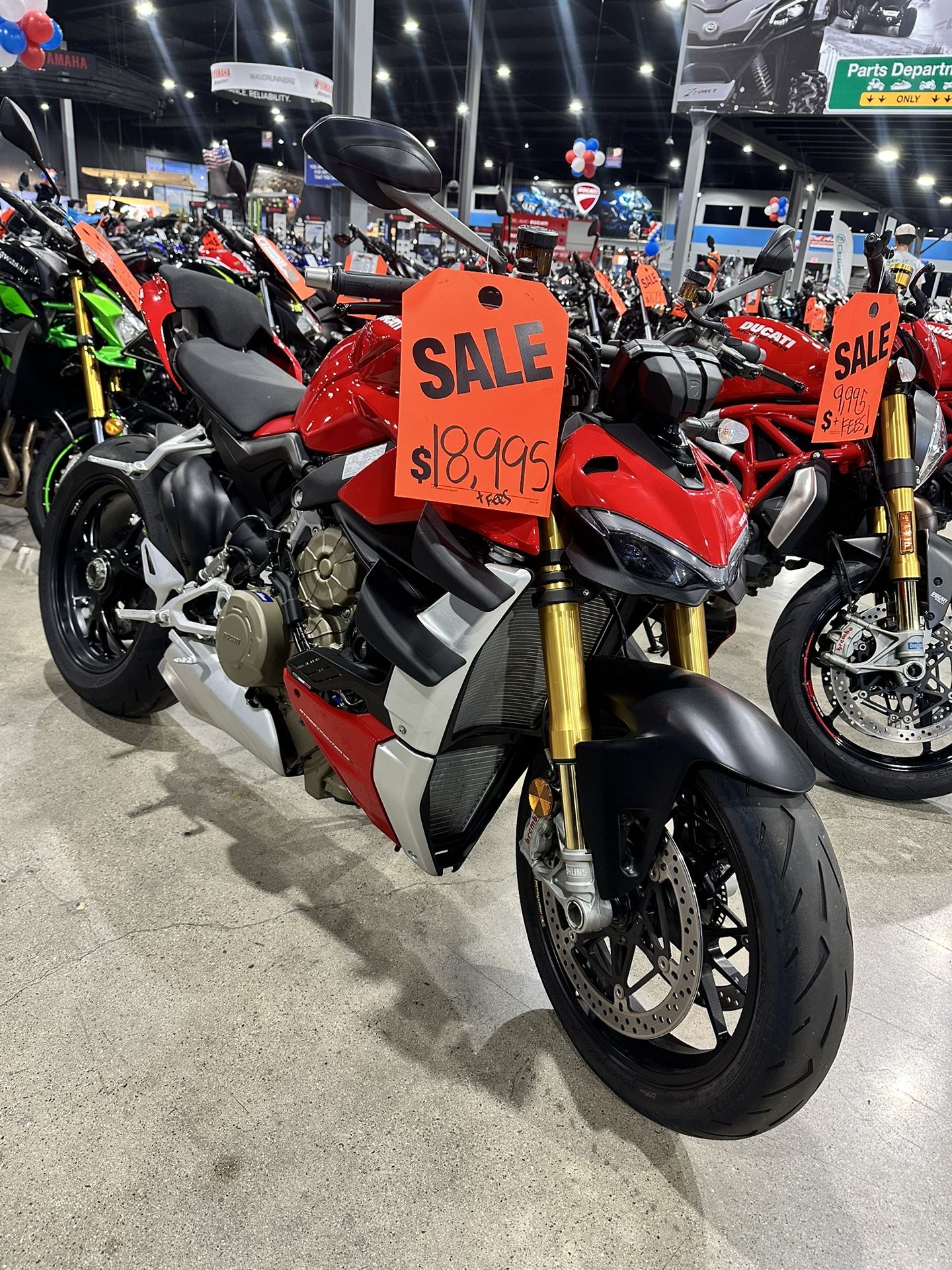 Ducati Street fighter V4S