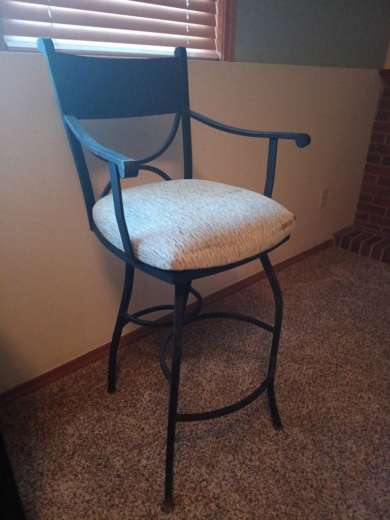 Rotating Adjustable Metal Chair w Cushion 16" x 21" x 44" tall