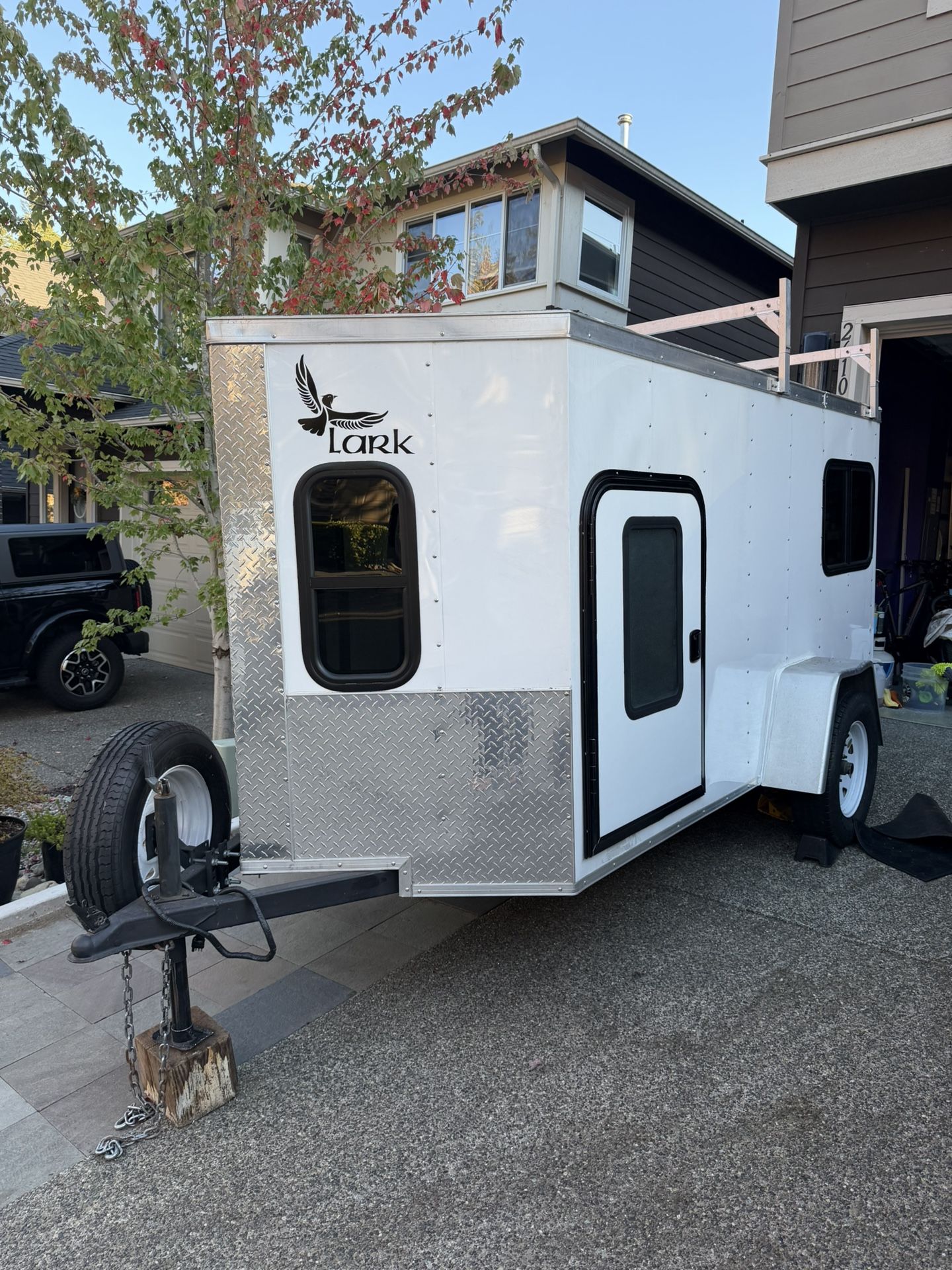 Camping Trailer / Toy Hauler