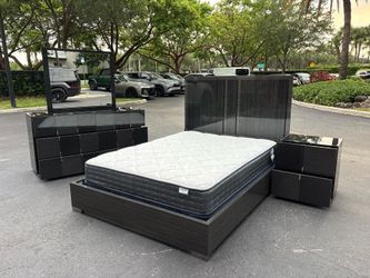 Queen Black/Grey Bedroom Set – Mattress, Box Spring, Frame, Headboard, Nightstand, Dresser, Mirror