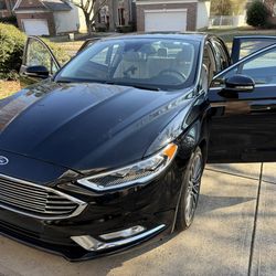 2018 Ford Fusion Hybrid Sedan
