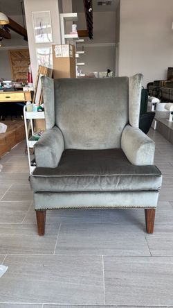 8 Gray comfortable couches
