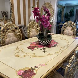 Very  Beautiful gorgeous antique dining room set