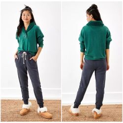 AE Sherpa Collared Henley Sweatshirt