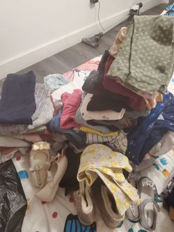 Lot of girl size 18 months and 2T clothes