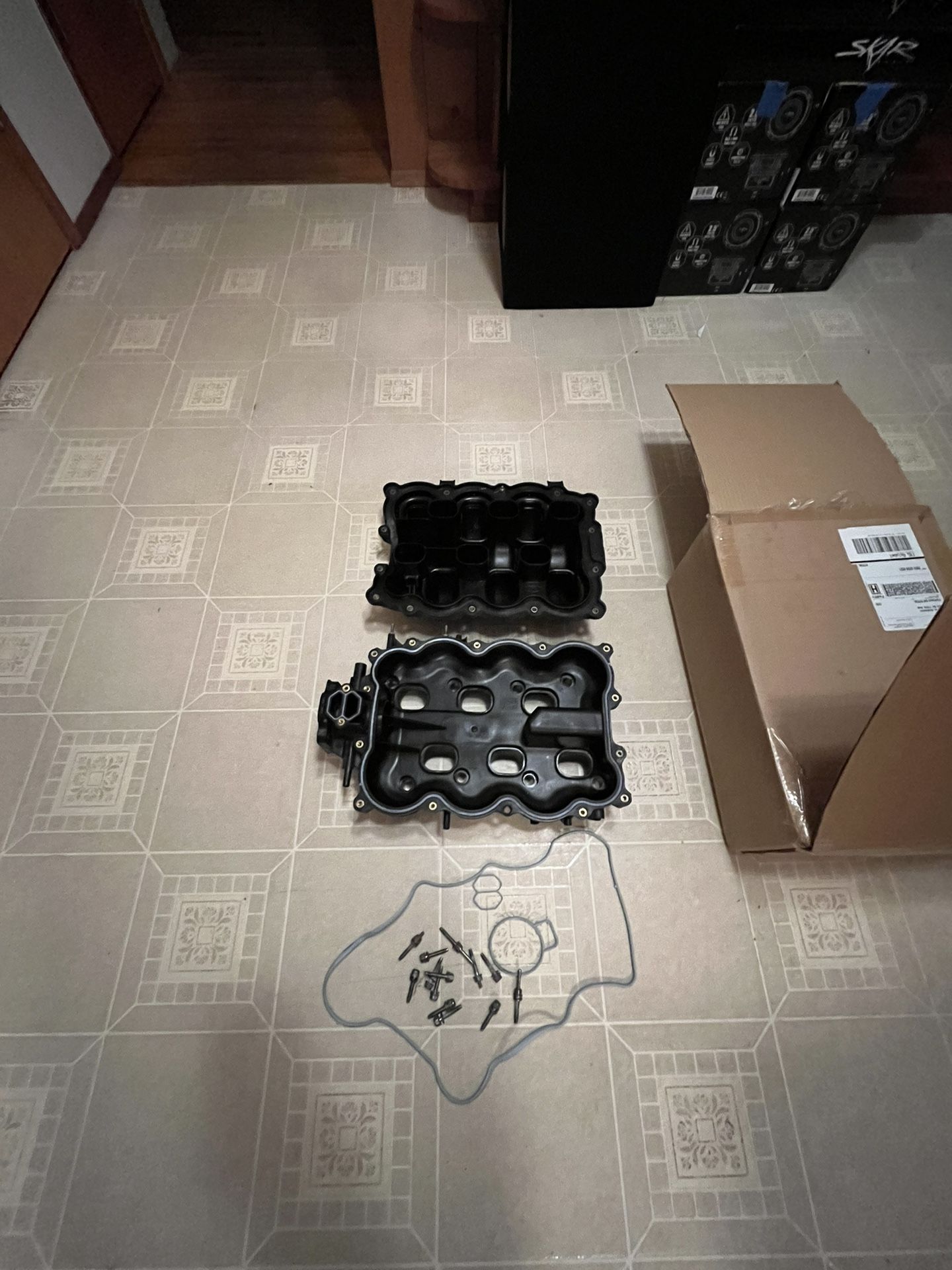 Intake manifold (upper & lower) 3.8l V6 Ford 98-2003