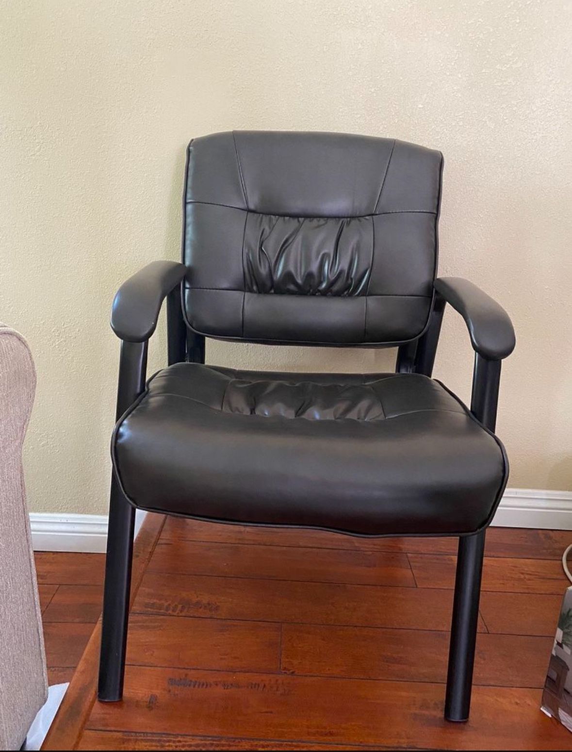 Office Chairs/ Comfort Chairs